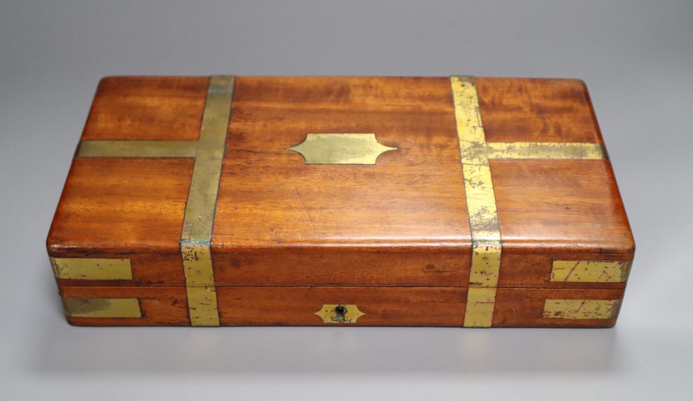 A mid 19th century mahogany and brass cased steel surgeons set, case 30cm